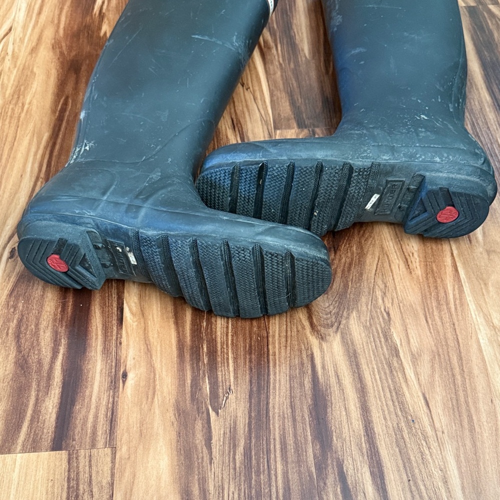 Hunter Classic Tall Waterproof Boots - Picture 10 of 10